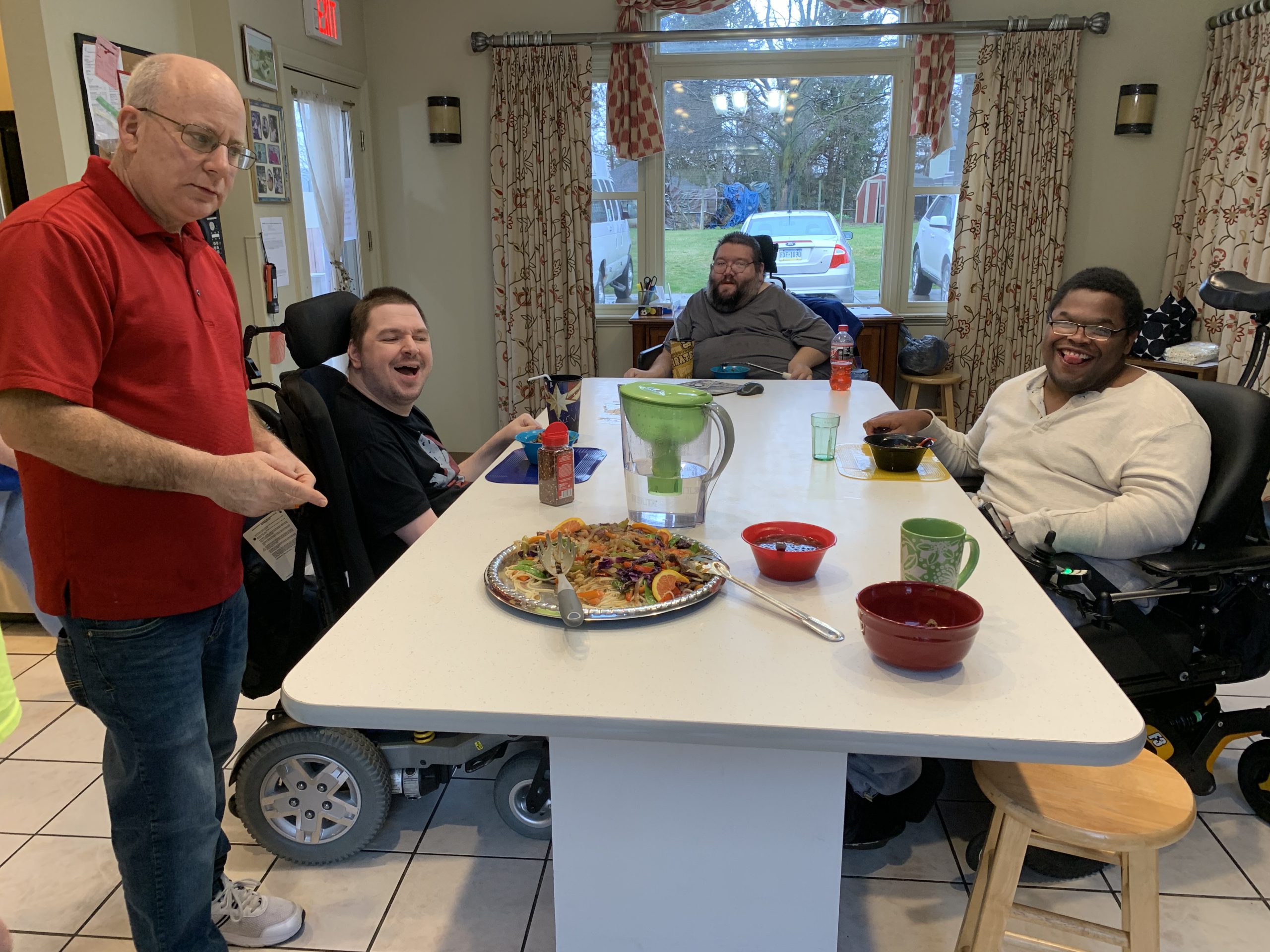 Verland residents eating together